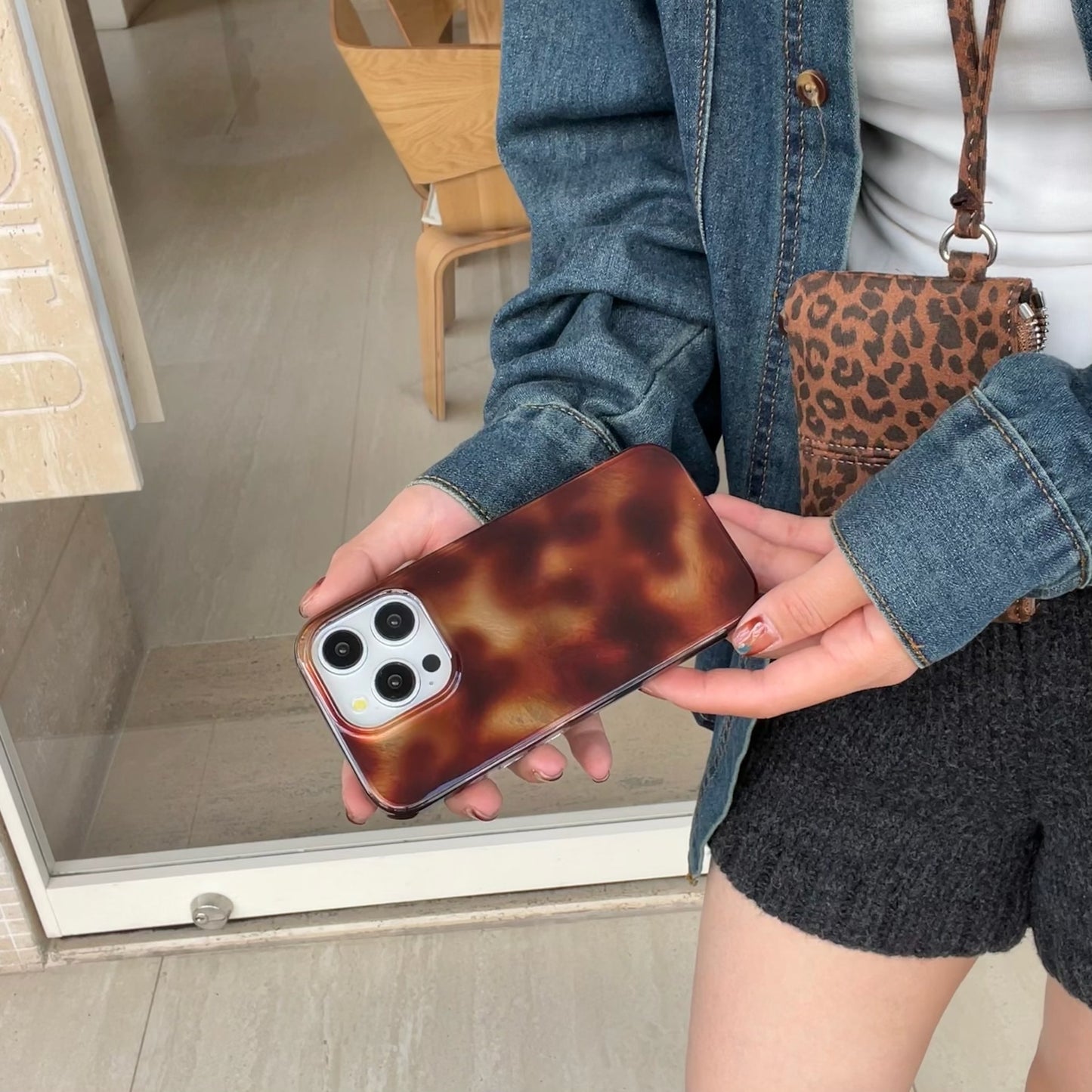 Handyhülle mit Bernsteinmuster