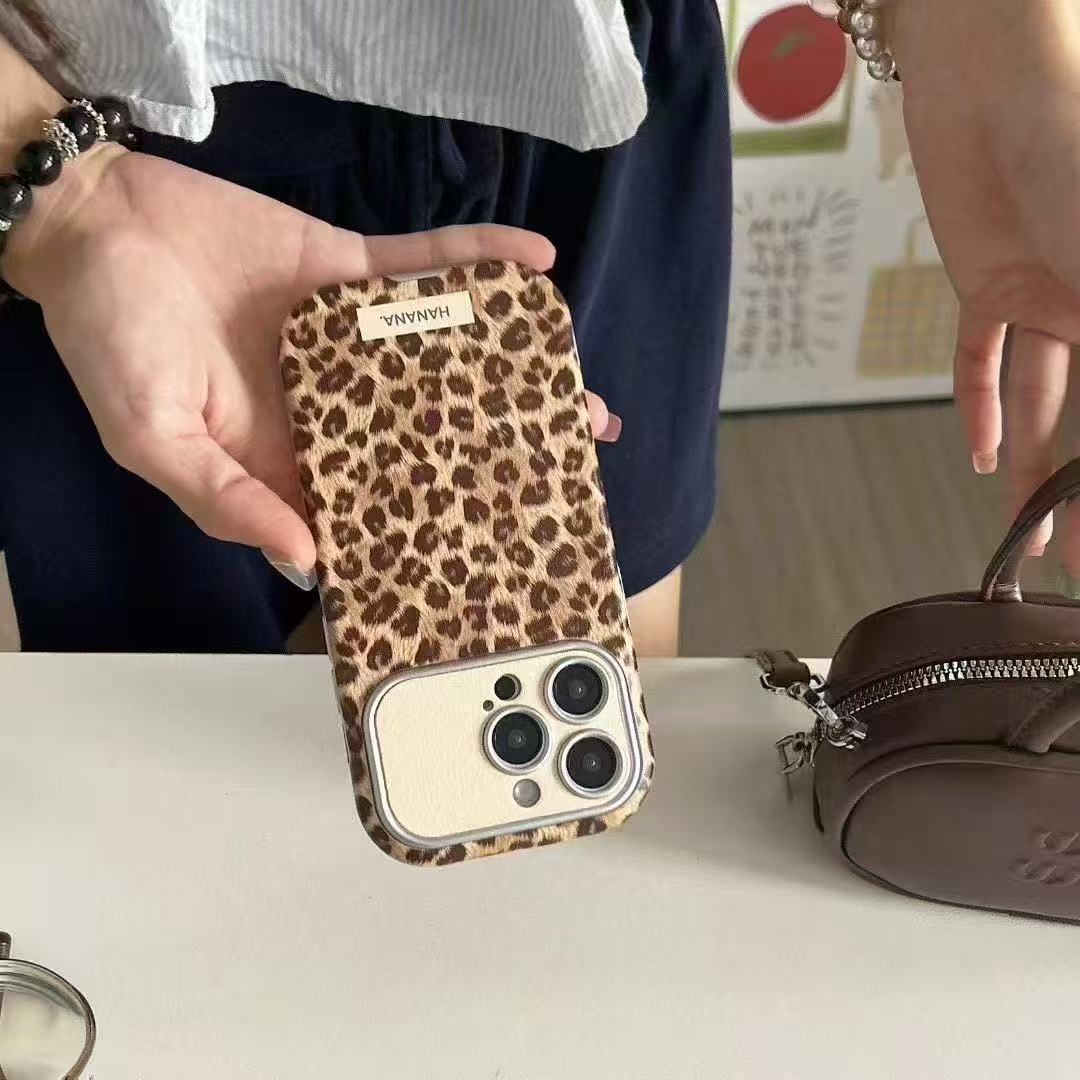 Camellia Leopard Print Phone Case
