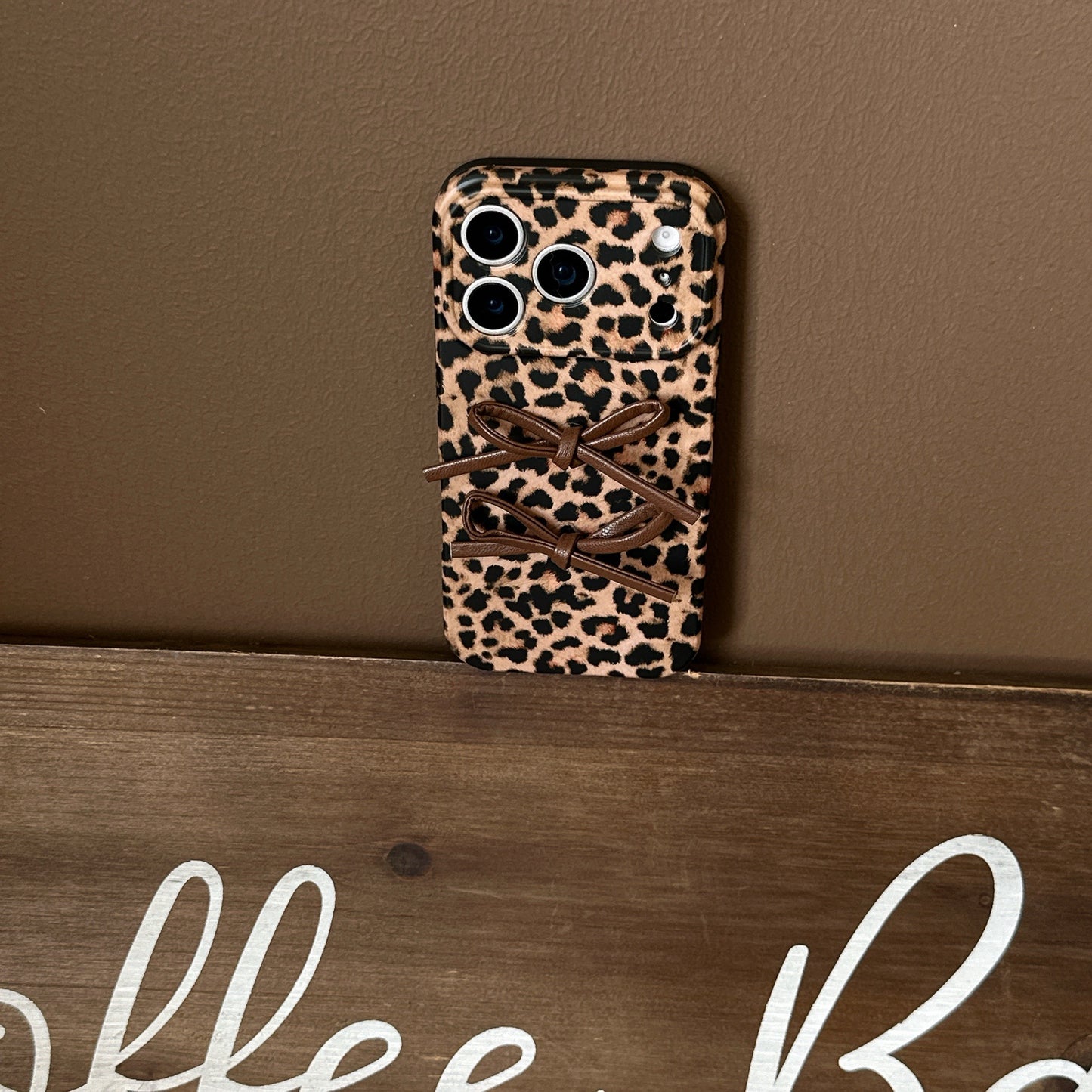 Melanin-Leopardenmuster-Schleifen-Handyhülle